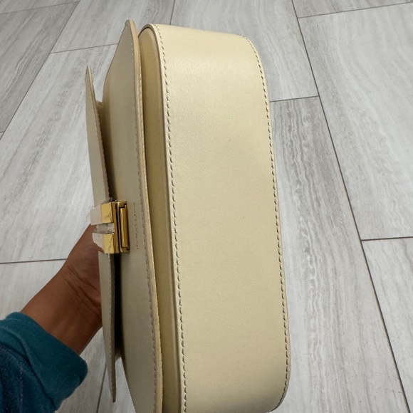 DeMellier Vancouver in Sand color - Picture 3 of 10